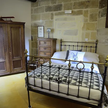 The Burrow Affittacamere 2*