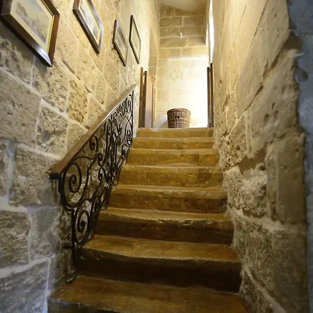 The Burrow Affittacamere