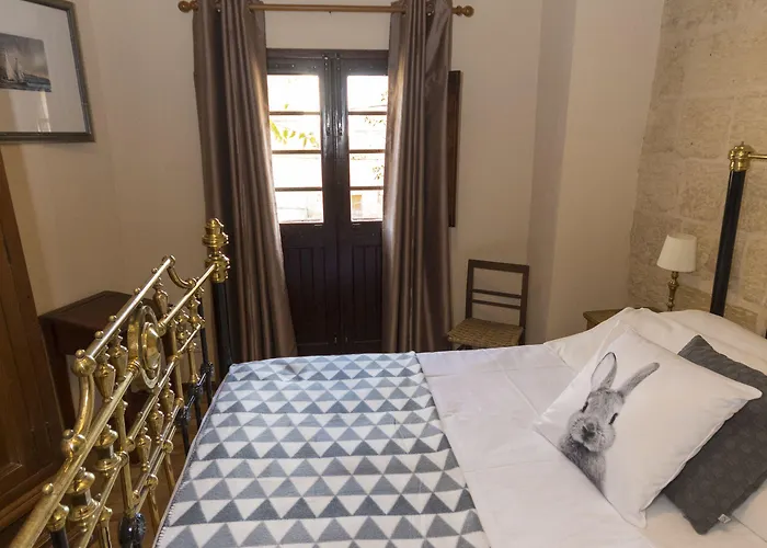 The Burrow 2* Tarxien