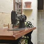 Гостевой дом The Burrow 2*
