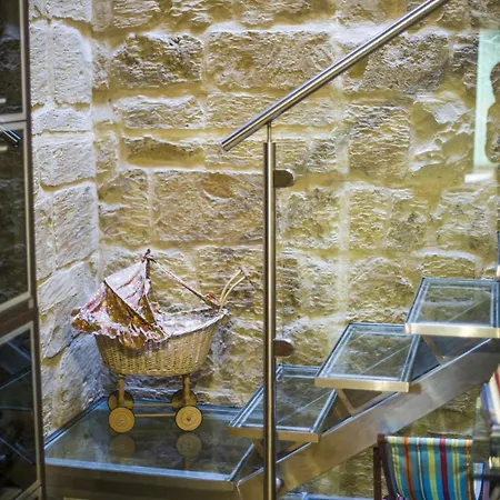 陋居旅馆 Tarxien