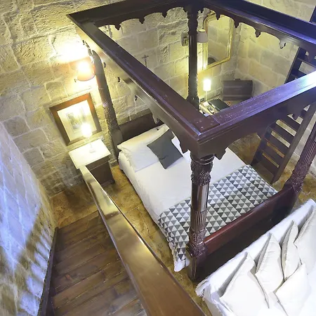 The Burrow 2* Tarxien