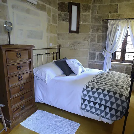 陋居旅馆 3* Tarxien