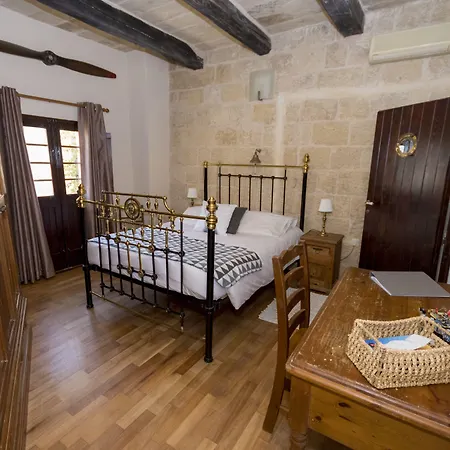 陋居旅馆 Tarxien