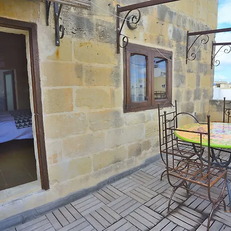 The Burrow בית הארחה Tarxien