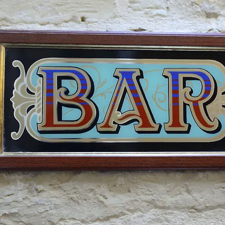 The Burrow Gasthuis 2*