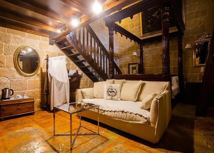 Guest house The Burrow Guest House 2*