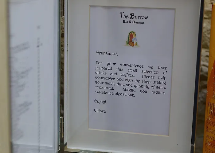 The Burrow Guest House 2*