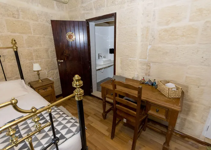 The Burrow Gasthuis Tarxien