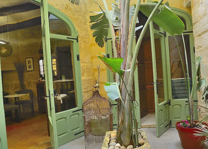 Guest house The Burrow Guest House