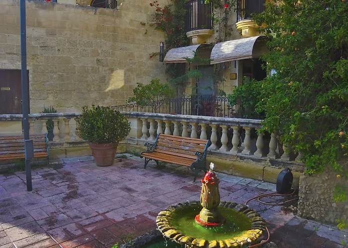 The Burrow Guest House Guest house 2*